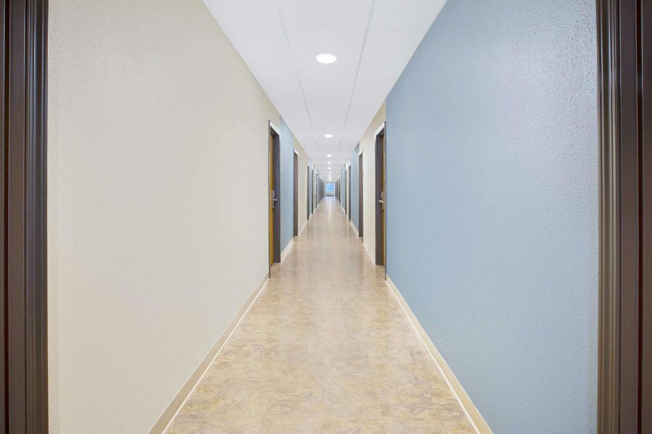 Woodspring Suites Columbus Urbancrest Grove City Eksteriør billede